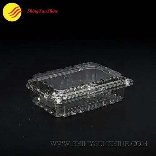 Vented clamshell packaging for fruit made from PET plastic