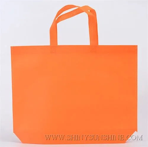 Plain PP non-woven recyclable shopping bag with reinforced handles and no logo